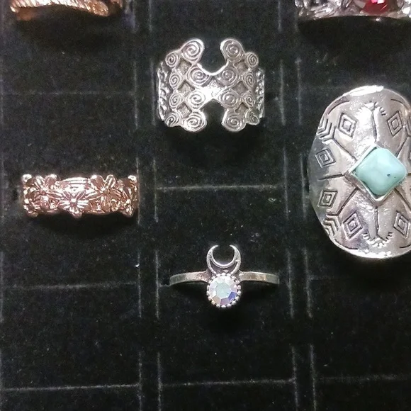 Lot of size 5 rings. 14 rings total. NWT. Rose gold, silver & yellow gold colors - Picture 11 of 14